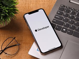 Top 9 Trends Shaping the Future of iOS App Development  